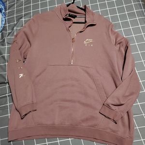 Nike sweatshirt *Hard to find*